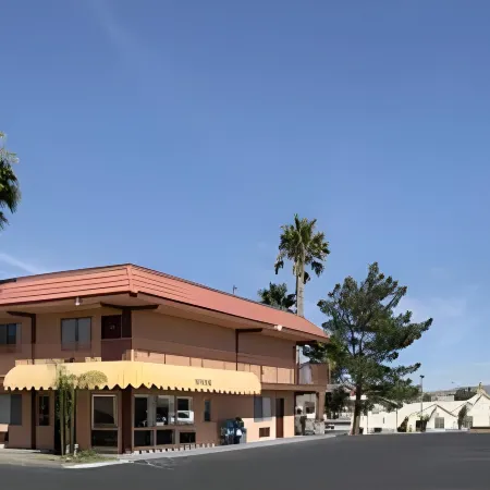 Days Inn by Wyndham Barstow