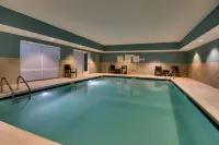 Holiday Inn Express & Suites MT Sterling North
