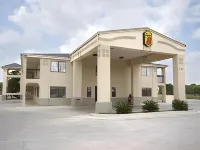 Super 8 by Wyndham San Antonio/Riverwalk Area Hotels near Comanche Park