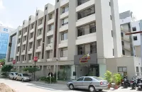 白金居留飯店 Rai University Ahmedabad Gujarat附近的飯店