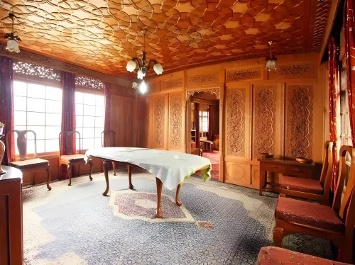 加拿大船屋 斯利那加酒店