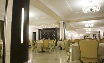 Magic Hotel