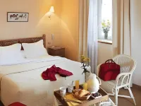 Logis le Parc Hotel & Spa Hotels in Daon