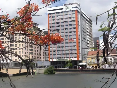 Rede Andrade Plaza Recife Hotel in zona Basilica and Convent of Nossa Senhora do Carmo