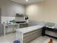 Pondok Raphael Guest House