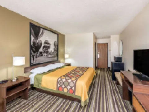 Super 8 by Wyndham Roswell Hotels in Roswell