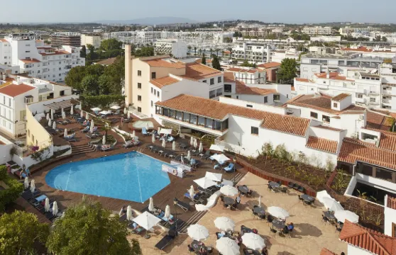 蒂沃利拉各斯酒店