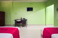 RedDoorz Syariah Near SMA N 6 Hotels in Pipa Jaya