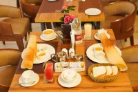 Classic Regency - breakfast