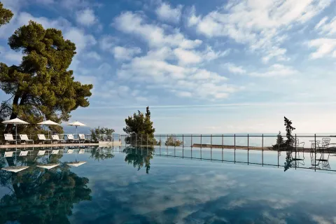 Kontokali Bay Resort & Spa