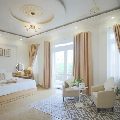 Huong Anh DaLat Palace タントー湖周辺のホテル