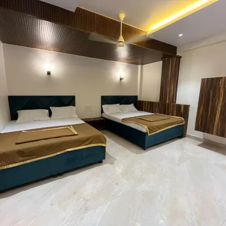 Blueberry Budget Hotel