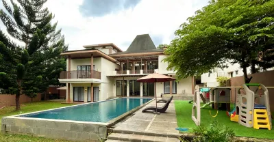 Mudita Villa Semeru Hotels near SEMAK DAUN VILLAGE