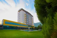 Ramada by Wyndham Soma - Pools