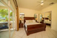 Colina 5D - 3 Bdr 2 Bath Family Hotels in Herradura