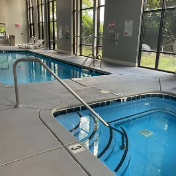 Days Inn & Suites by Wyndham Murfreesboro