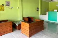 RedDoorz Syariah Near SMA N 6 Hotels in Pipa Jaya
