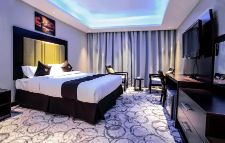 Raha Grand Hotel