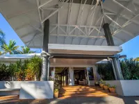 The Resort at Dolphin Heads Hotels in Slade Point