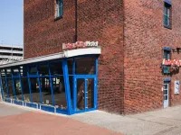 IntercityHotel Hamburg-Altona Hotels near Kampfkatzen