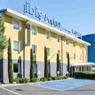 ibis Issoire Hotel Exterior