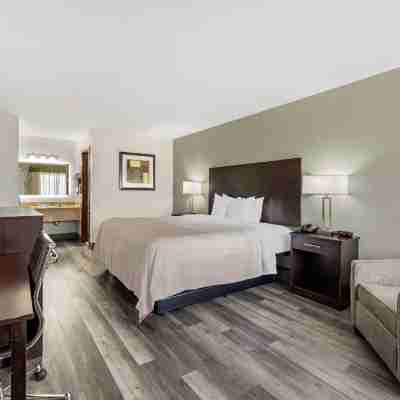 Quality Inn Siloam Springs West Rooms