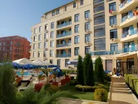 Rainbow  Aparthotel