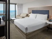 فور بوينتس باي شيراتون فيرجينيا بيتش أوشنفرونت Hotels near شاطئ ساندبريدج