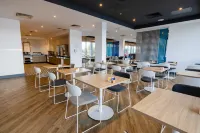 Holiday Inn Express MANCHESTER - TRAFFORD CITY by IHG - petit déjeuner