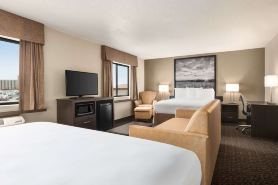 Super 8 by Wyndham Lincoln North