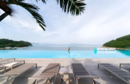 วิลล่าสระว่ายน้ำและรีสอร์ท Blue Mango