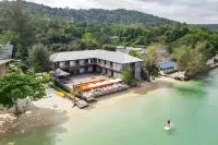 Baan Ploy Sea Hotel berhampiran Hat Sai Kaeo