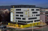 B&B HOTEL Weil am Rhein/Basel Hotels near RHEIN CENTER