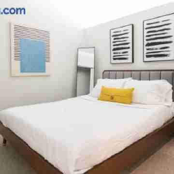Cozysuites l Modern 1BR in Downtown Cincinnati Rooms