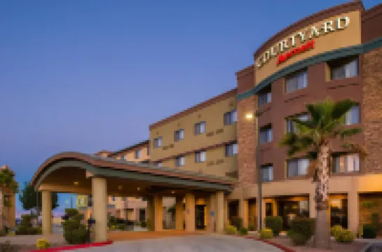 Courtyard Victorville Hesperia Hotels in Hesperia