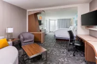 Courtyard Bismarck North Hotels near JOANN Fabric and Crafts