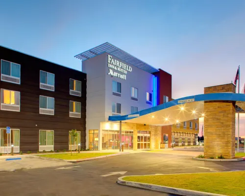 Fairfield Inn & Suites Bakersfield North/Airport Hotels in Bakersfield