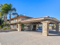 Best Western University Inn Santa Clara Отели рядом с достопримечательностью «Торгово-развлекательный квартал Сантана-Роу»