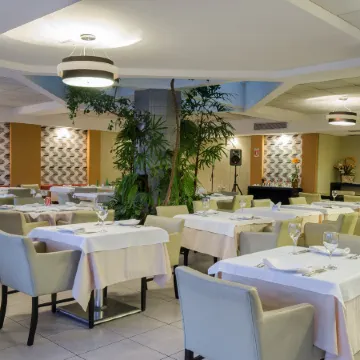 Hotel Adrianópolis All Suites