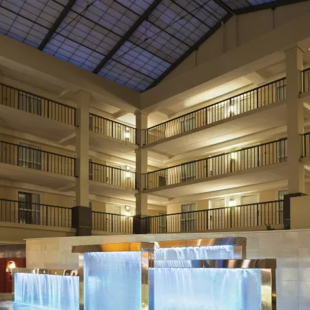 Embassy Suites by Hilton Cleveland Beachwood