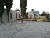 Tranquil House @ 851 College Avenue Hotel a Stormberg District