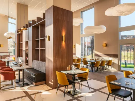 Mercure Achères St Germain en Laye Отели в г. Мезон-Лаффит