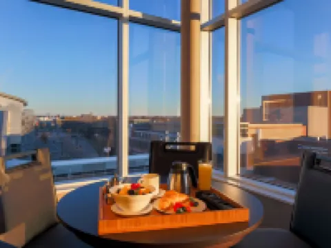 埃文斯維爾希爾頓逸林酒店 埃文斯維爾酒店