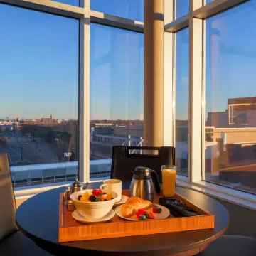 DoubleTree by Hilton Evansville
