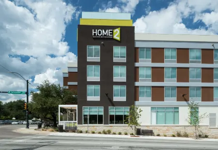 Home2 Suites by Hilton Fort Worth Cultural District Отели в г. Форт-Уэрт