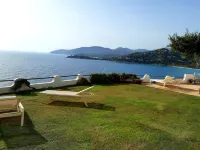 Villa Chiaro di Luna - independent with direct access to the sea