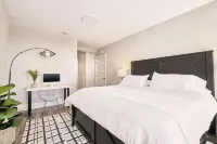 Historic Evanston Building Downtown + Walk to Moccasin Springs, Restaurants, VA