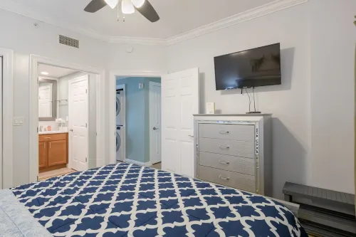 Beautiful condo at Boardwalk Beach Resort with a restaurant & heated pool