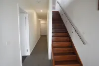 Serenity House: Large home with ocean views.