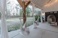 Huge Charlotte Farmhouse Villa 25 minutes from downtown!